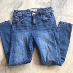 High Rise Ankle Jean